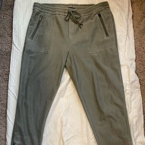 Athleta joggers size 14